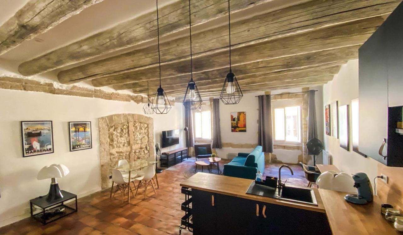 Le Loft Estienne D'Orves Apartment Marseille Exterior photo